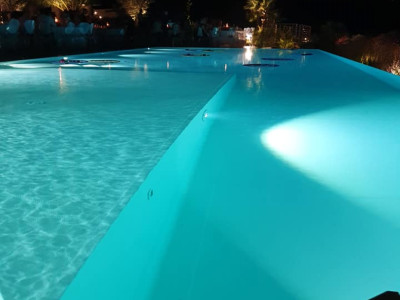 Piscine interrate a bordo sfioro