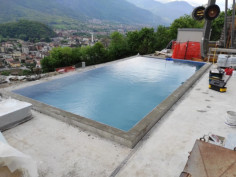 Piscine interrate a bordo sfioro