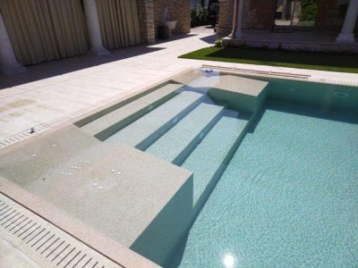 Piscine interrate a bordo sfioro