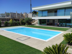 Piscine interrate a bordo sfioro
